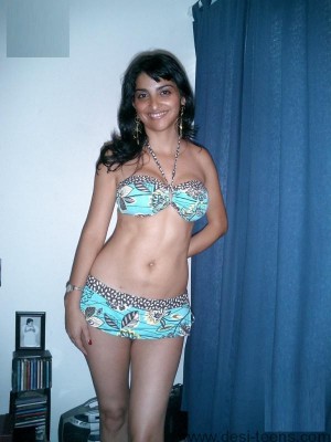 bhabhi-ka-sexy-bikini-sex-chut-600x800.jpg